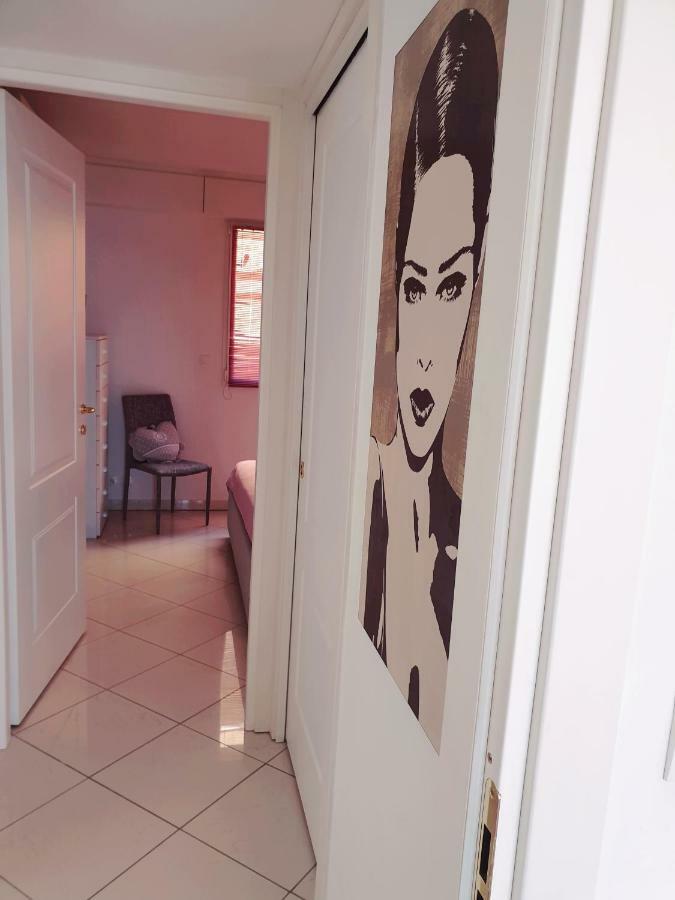Apartamento La Terrazza Di Monaco Cap-d'Ail Exterior foto